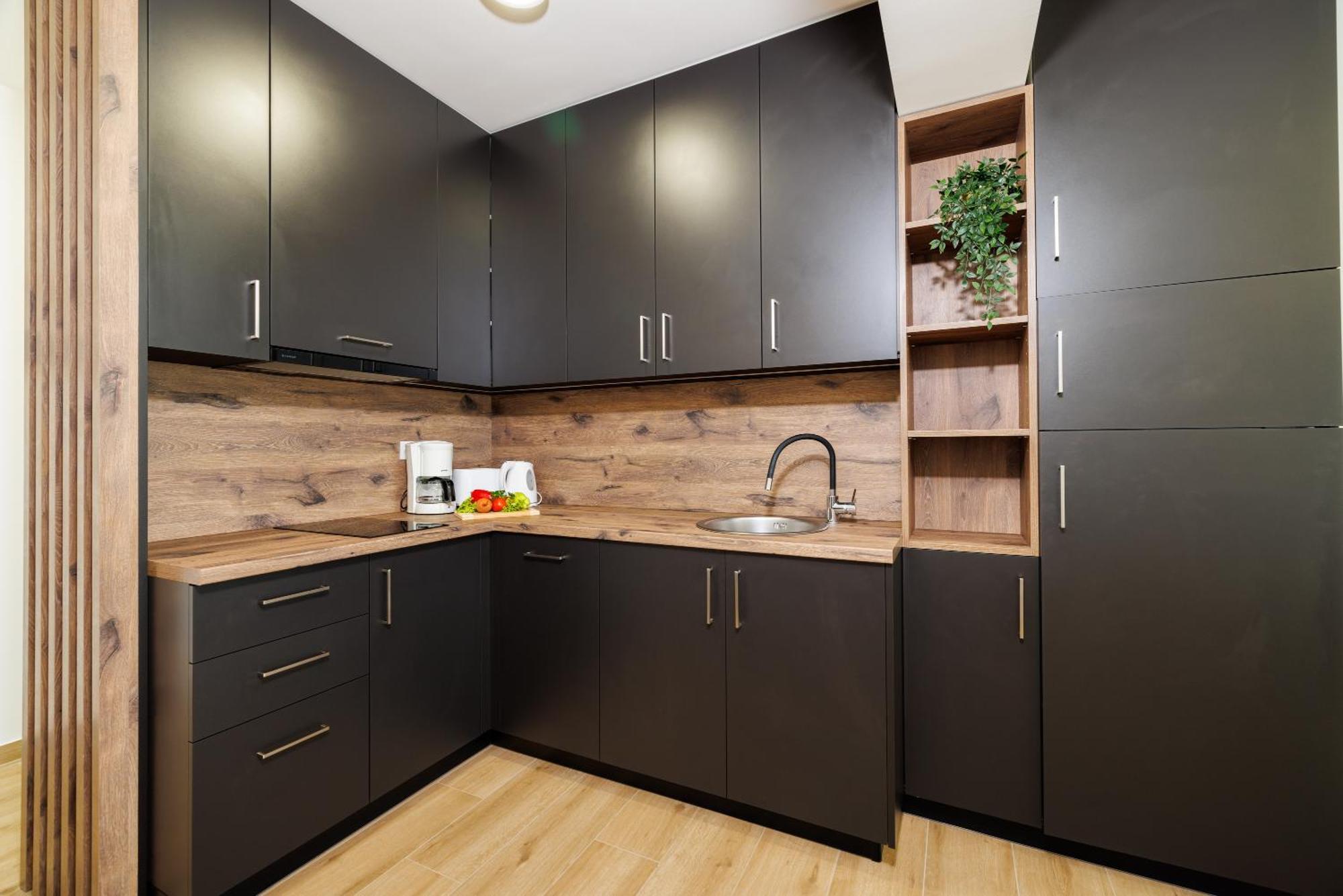 Apartmani Viktorija Jadranovo Ngoại thất bức ảnh